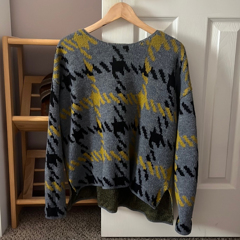 Jamison Houndstooth Sweater
